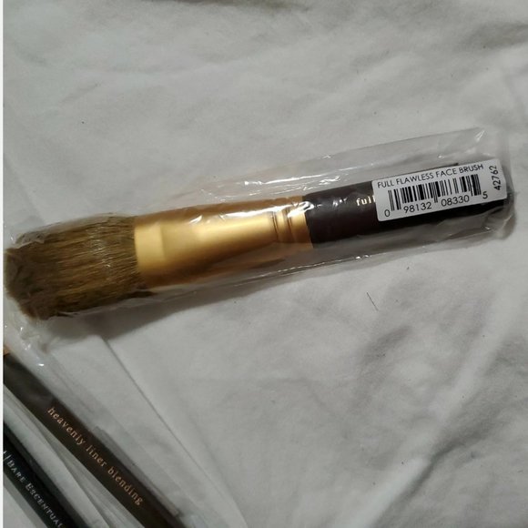 ID Bare Escentuals Brushes - Set of 4- New - Picture 5 of 6